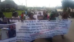 MAMFE: MFUNI NATIVES PROTEST OVER DELAY IN CHIEF’S INSTALLATION