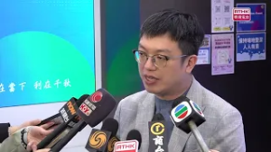 何啟明︰長者乘車「兩元兩折」4月實施　適時交代生效日期