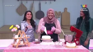 [CLIP] WHI (6 Feb 2026): Whi Menu: Demo Pavlova | Tonton