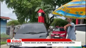 Tradisi  Ziarah  Jelang Ramadan   Membuat Tpu  Di Palembang  Ramai
