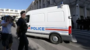 Убийство ультраправого активиста в Лионе: громкие аресты и поток дезинформации в соцсетях