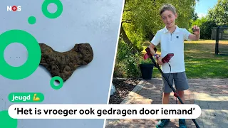 Tygo finds Viking jewelry on vacation