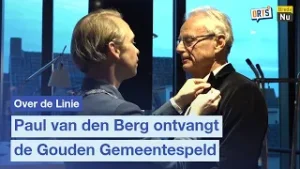 Paul van den Berg ontvangt de Gouden Gemeentespeld | Over de Linie