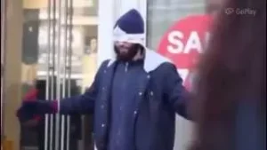 «Είμαι Μουσουλμάνος.. Εγώ σε εμπιστεύομαι.. Εσύ»;