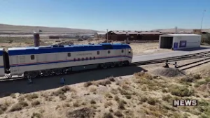 د اوسپنې پټلۍ له لارې انتقالات