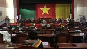 DÉPUTÉS ET SÉNATEURS PRIVÉS D’INDEMNITÉS : TENSIONS AU PARLEMENT