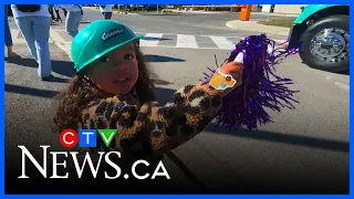 Construction parade brings joy to CHEO patients