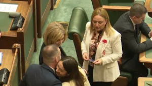 Parlamentul României: Senatul a adoptat excepții privind neplata primei zile de concediu medical