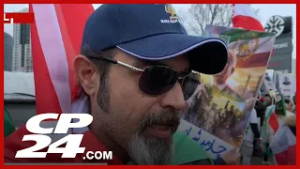 Crowds begin to form at rally in support of protesters in Iran | Rally in North York