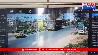 🚨 నస్పూర్ గేట్ వద్ద ఘోర ప్రమాదం!ఆటో–లారీ ఢీ.. ప్రమాదం మొత్తం CCTVలో రికార్డ్! 😱...| BT