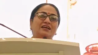 CM Rekha Gupta participated in the Mangal Kalash Sthapana, sought blessings from saints | Delhi News