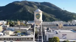 Netflix drops bid for Warner Bros. Discovery and paves way for Paramount acquisition