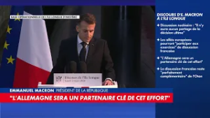 Emmanuel Macron annonce que Paris, Londres et Berlin vont «travailler ensemble à des projets»