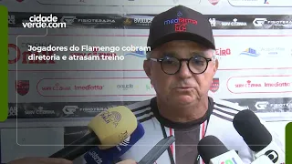 Jogadores do Flamengo cobram diretoria e atrasam treino