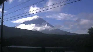 西湖ライブカメラ タイムラプス映像（2026年8月13日） 提供：UTYテレビ山梨