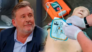 Dr. Mario Fitz Maurice explained how simple it is to use a defibrillator: "It's miraculous"