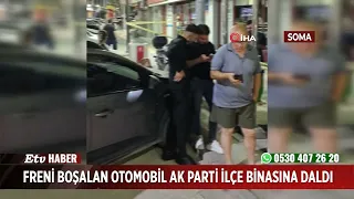 Freni boşalan otomobil AK Parti ilçe binasına daldı