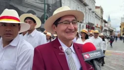 Two thousand students marched through the Historic Center in tribute to Cuenca