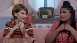 أمورك كاسدة وأخلاقك فاسدة. تسعة شهور ما يدور بيك ذبّان الذكر😂