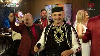 Карамфил Божиков - Моли се на Бога, Маце
