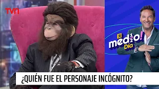 Histórico e icónico rostro de TVN fue el personaje incógnito de este viernes | El medio día