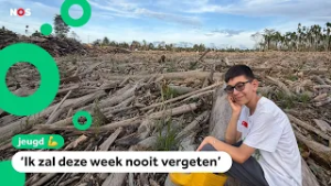 Ahmet helpt kinderen bij overstromingen in Indonesië: 'Schrok van hoe erg het is'