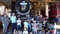 October 14th is "Railway Day": Polishing Locomotives at the Nagahama Railway Square