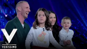 Verissimo - Achille Polonara presenta i suoi figli Vittoria e Achille JR