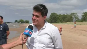NOTAS EN PLAYA CHARRUA  Noticias Canal 4 DLF