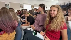 Students meet with Leonid Klein at the Sirius.Primorye Regional Center in Vladivostok.