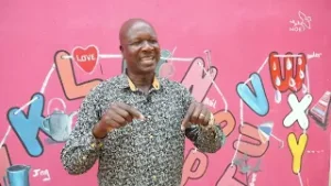 Safeguarding, Michael Martinek, vzdělávání v Ugandě, Pečovatelka roku ad. | Viděli jsme 5+