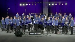 Novice med vodami, 25. december 2025