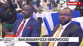 Agataliikonfuufu: Abawooza omusolo mu Ggwanga basisisnkanye ababaka  Bakubaganyizza ebirowoozo .