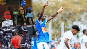 Интервью с игроком команды Rayon Sports из города.