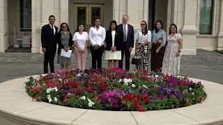 LATTER-DAY SAINTS TEMPLE VISIT 09/08