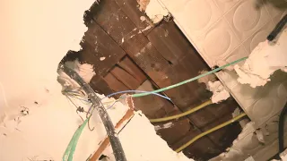Unrepaired leak causes flooding and cuts off utilities in a Hortaleza building
