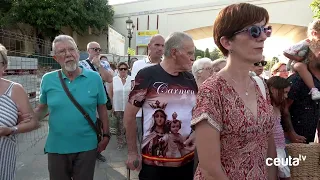 El Cristo de los Afligidos emprende su viaje más trascendental entre un centenar de fieles
