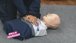 What to do in the first few minutes of an emergency while waiting for an ambulance?