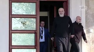 Top News - ‘Pse hesht Rama!’/ Akuzat për trafik armësh, PD: SPAK të hetojë skandalin