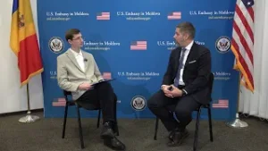 Interviu exclusiv cu Christopher Smith, oficial al Departamentului de Stat al SUA