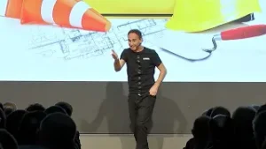 Leben in Tragik-Komödie: Gernot Kulis am OÖ Bautag