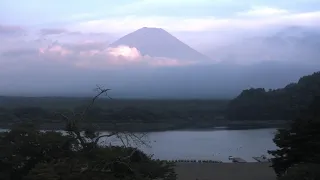 精進湖ライブカメラ タイムラプス映像（2026年6月30日） 提供：UTYテレビ山梨