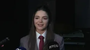 "Krevet od lisca", nova predstava Sandre Vujović - ART VIJESTI