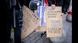 Vilniaus centre – akistata dėl migracijos: užfiksuoti nepadorūs gestai ir žinomi asmenys