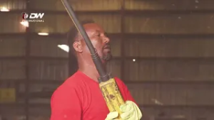 DW International መስፍን ኣብ ምፍታሕ ፀገም መሰረተ ልምዓት