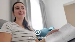 Dok je ljuljala kolica, učila je za ispite: Manuela je pokazala da može oboje | Provjereno
