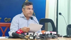 What did Minister Parvesh Verma say while praising DU colleges? | Yamuna Cleaning Campaign | Delh...