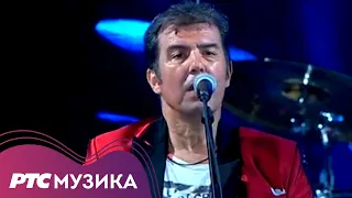 Kao ptica na mom dlanu / Kiki Lesendrić i Piloti (LIVE)