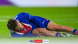 PSG's Kvaratskhelia set for surgery after ACL rupture in Barcelona game