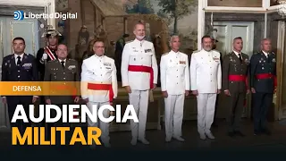 Felipe VI receives a group of major generals and vice admirals